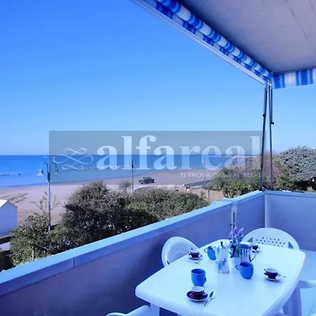 Luciana 1p, Terrazza Vista Mare E Posto Auto A 50 M Dal Mare! By Alfareal Appartement